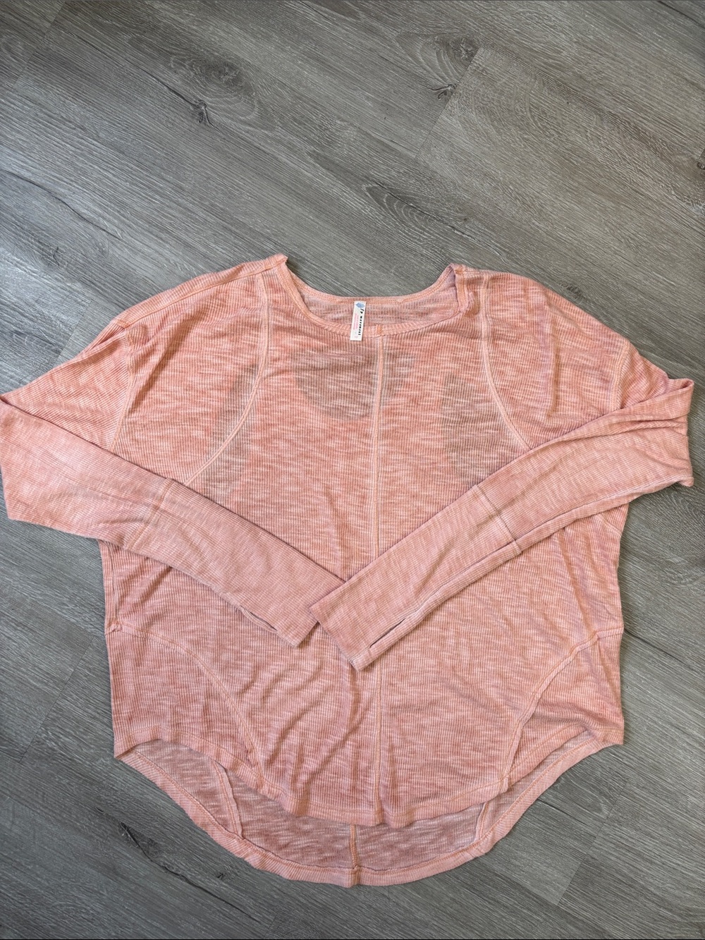 Free People movement Women's Long Sleeve Lightweight Heathered Peach Tee s/p